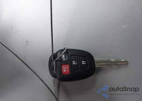 2017 Toyota Corolla Le из США, поврежденный, VIN 2T1BURHE1HC925079